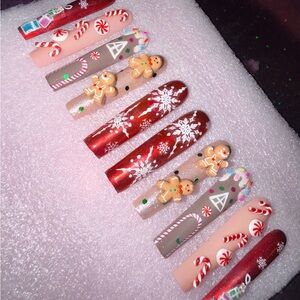 Festive Holiday Nail Art Set